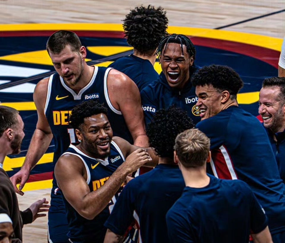 包含费城76人主帅放话：世界杯四强战必胜北京首钢，约基奇冷笑回应的词条